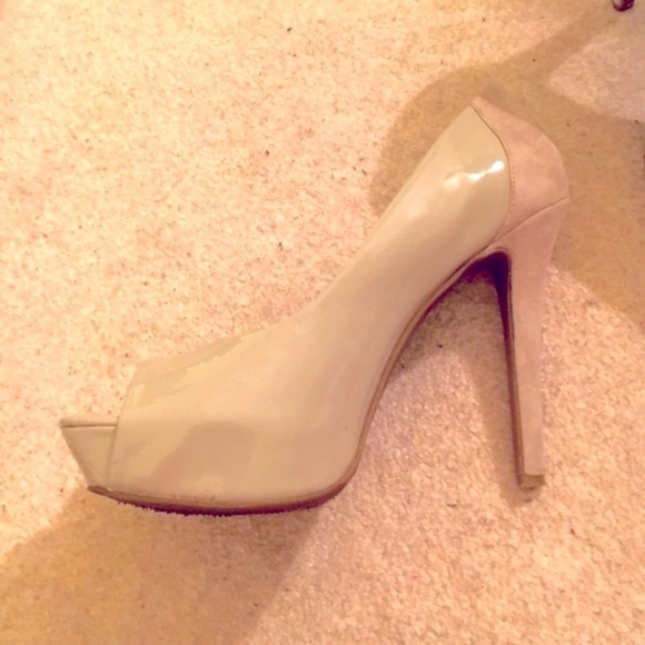 Jessica Simpson Peep Toe Beige Pumps Heels Size 7.5 Career Workwear Capsule - Picture 3 of 5